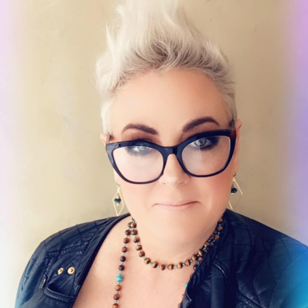 Meet your Posher, Stacy